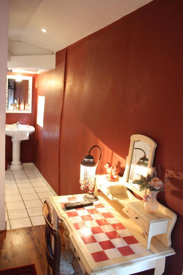 La Maison Des Chartreux Brives-Charensac Bagian luar foto